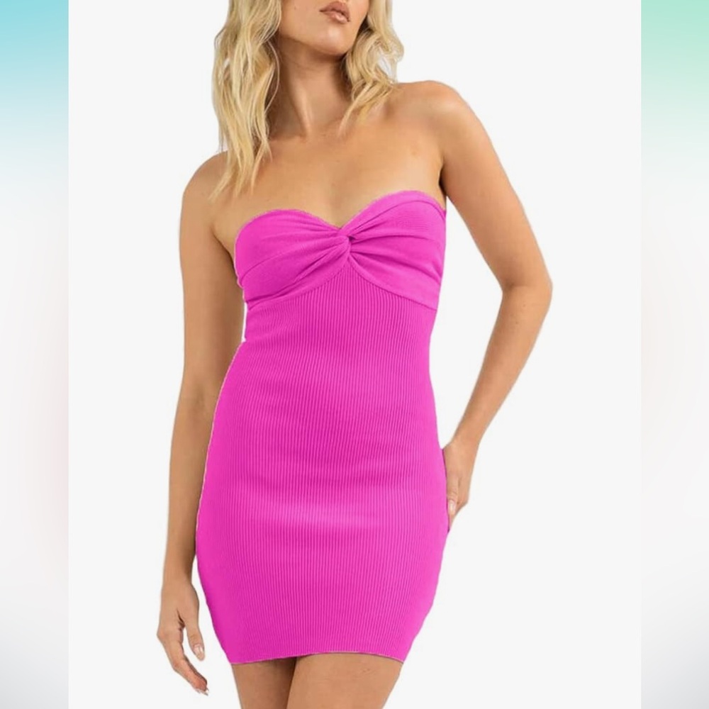 Strapless pink Amazon dress